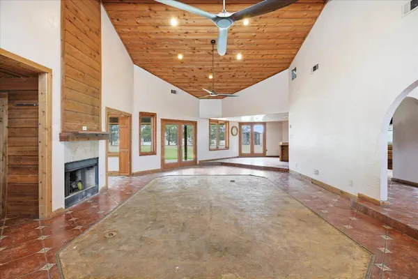 5202 County Road 1300, Lubbock, TX 79407