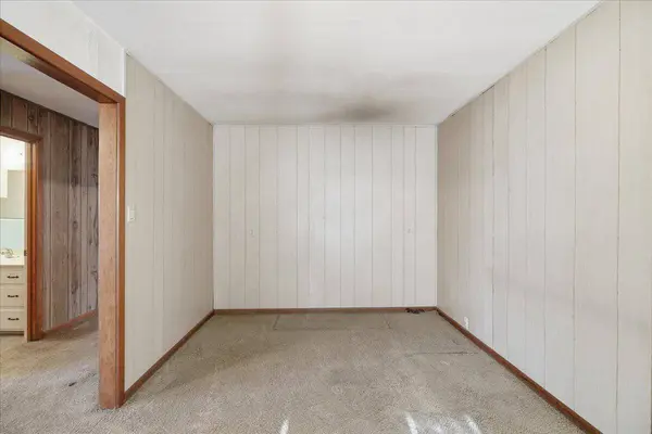 705 11th Street, Shallowater, TX 79363