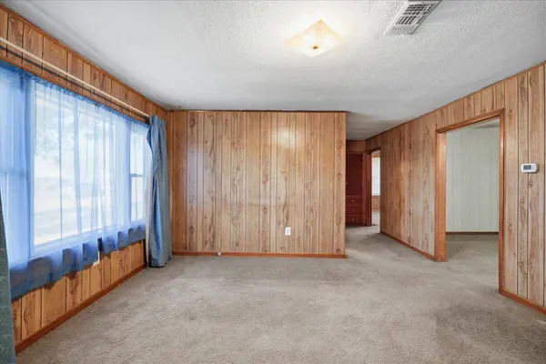 705 11th Street, Shallowater, TX 79363