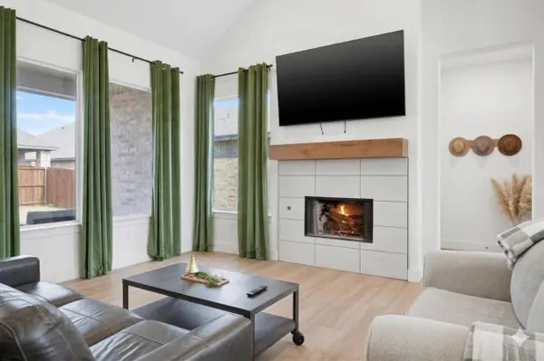 805 N 5th Street, Wolfforth, TX 79382