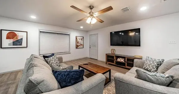 1206 N Evanston Avenue, Lubbock, TX 79416