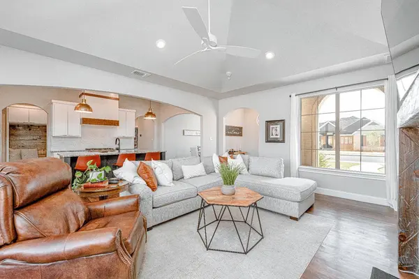 704 N 8th Street, Wolfforth, TX 79382