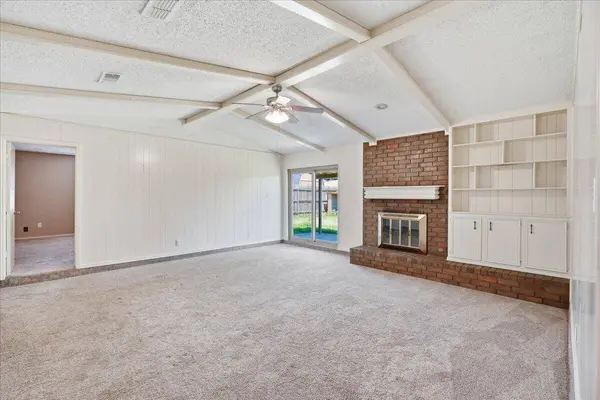 5702 2nd Street, Lubbock, TX 79416
