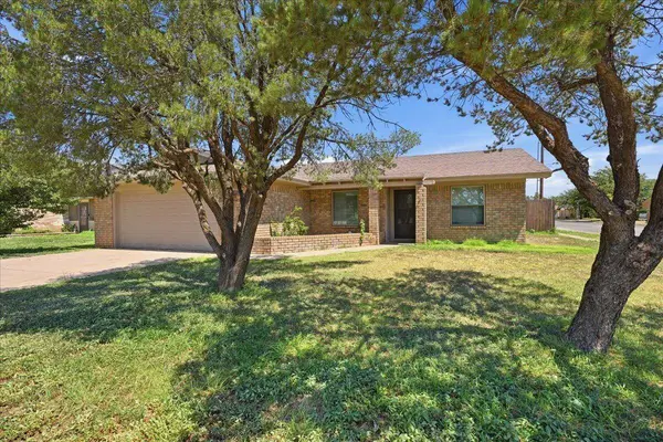 5702 2nd Street, Lubbock, TX 79416