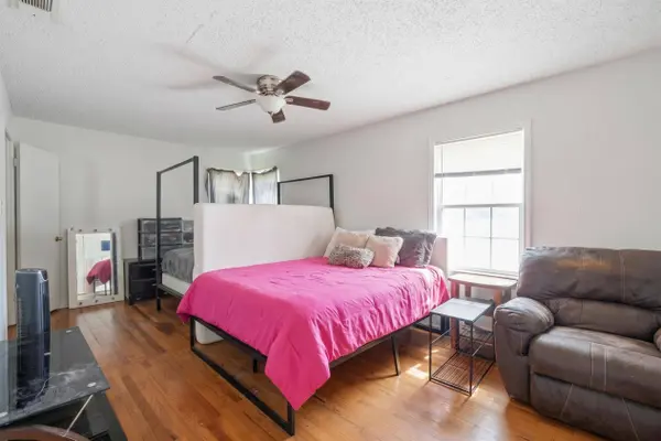 2601 30th Street, Lubbock, TX 79410
