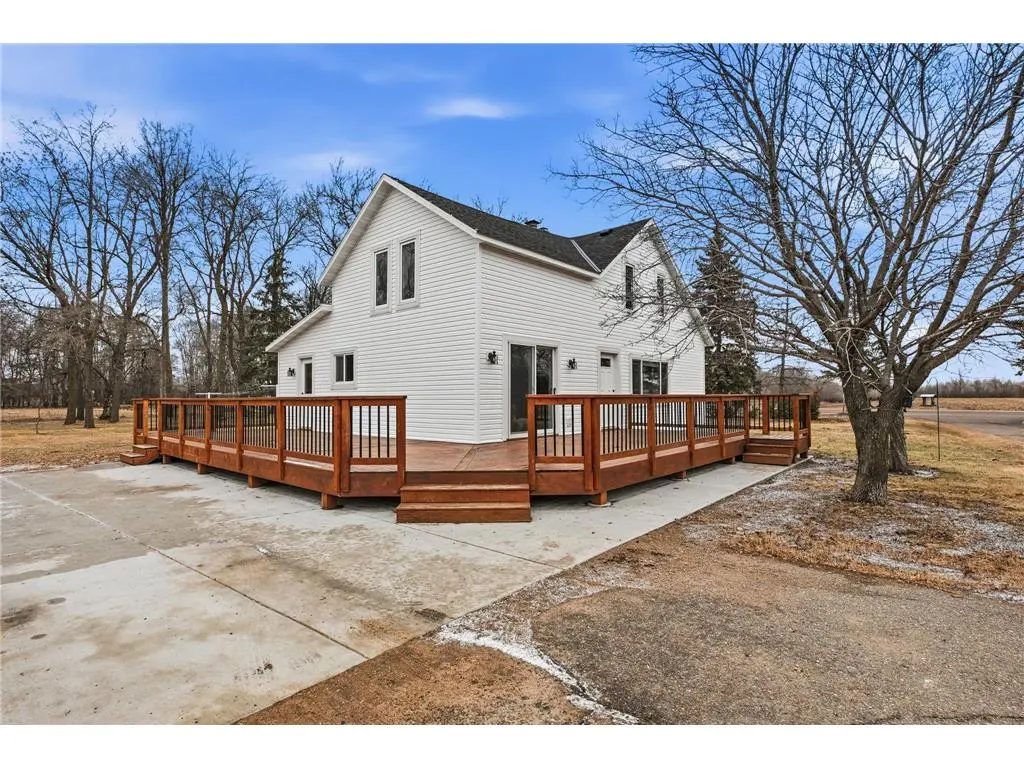 3909 32nd St SE, St Cloud, MN 56304-9719