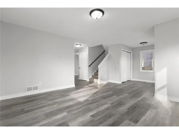 1313 N Irving Ave, Minneapolis, MN 55411-3146