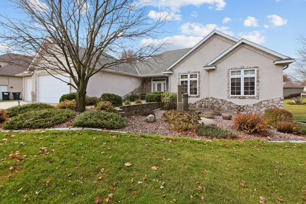 10590 Alamo St NE, Blaine, MN 55449-5671