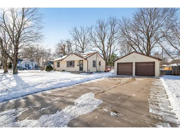 8624 Columbus Ave S, Bloomington, MN 55420-3014