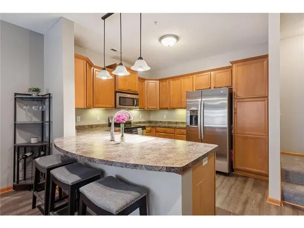 13305 Virginia Ave S, Savage, MN 55378-4247