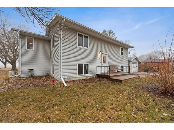 331 Western Ave S, Watkins, MN 55389-4524
