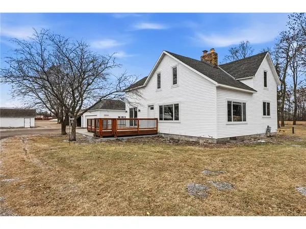 3909 32nd St SE, St Cloud, MN 56304-9719