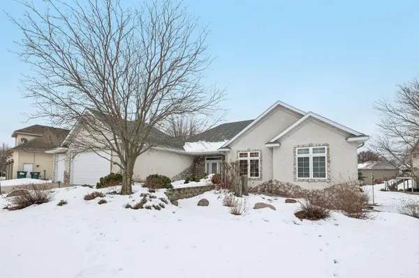 10590 Alamo St NE, Blaine, MN 55449-5671