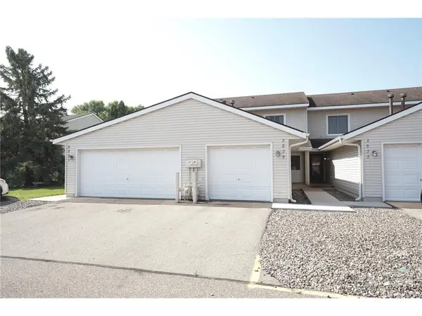 2829 67th Ln N, Brooklyn Center, MN 55430-1712