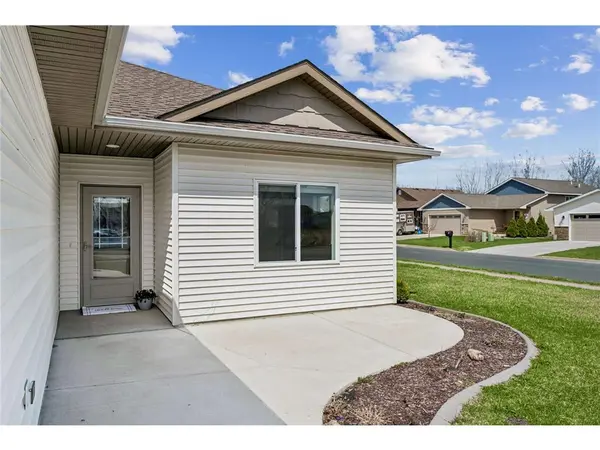 1621 11th Street NE, Buffalo, MN 55313
