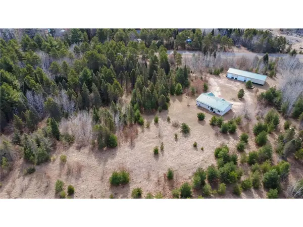 27924 Marget Lake Rd NW, Isanti, MN 55040-6025