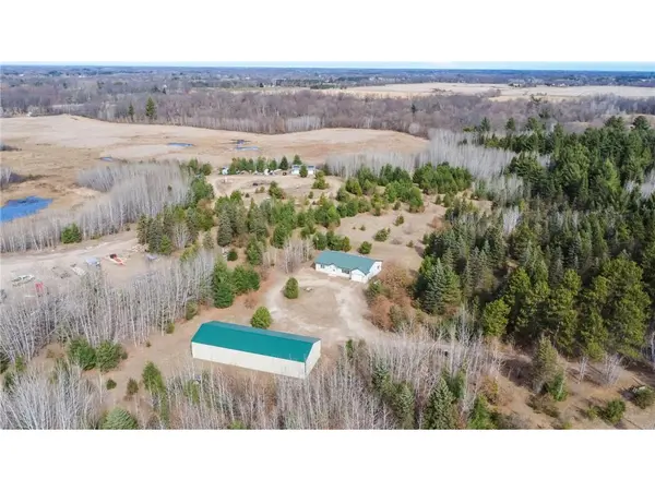 27924 Marget Lake Rd NW, Isanti, MN 55040-6025