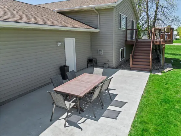 5916 Galaxy Rd, St Augusta, MN 56301-8915
