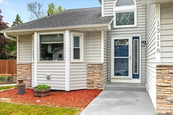 13116 Jay St NW, Coon Rapids, MN 55448-1335