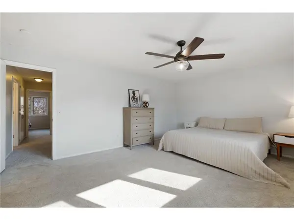 5413 Upper 147th St W, Apple Valley, MN 55124-6652