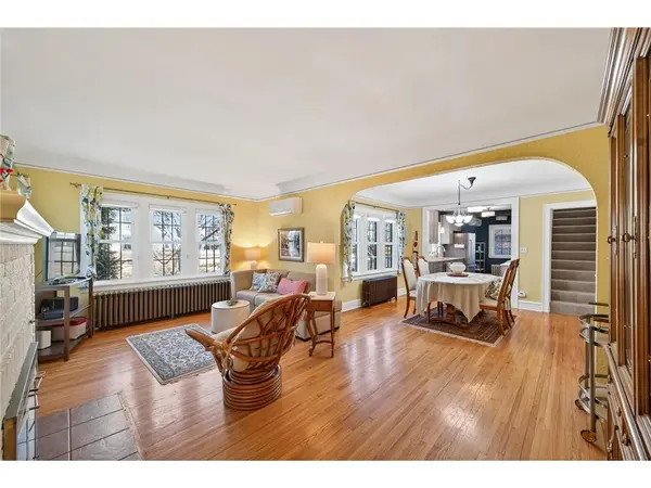 780 Delaware Ave, St Paul, MN 55107-3551