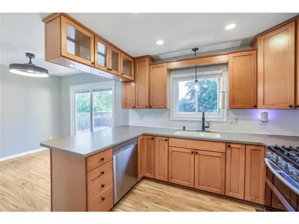 6208 114th Ave N, Champlin, MN 55316-2957