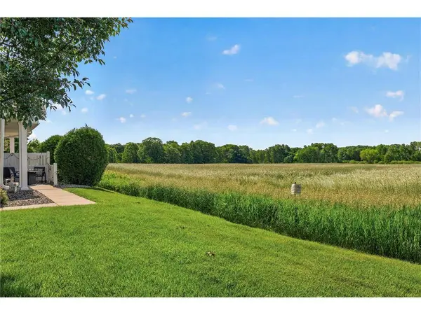 17107 Monroe Ct NW, Elk River, MN 55330-4304