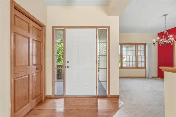 29673 Shoreview Cir, Lindstrom, MN 55045-7029