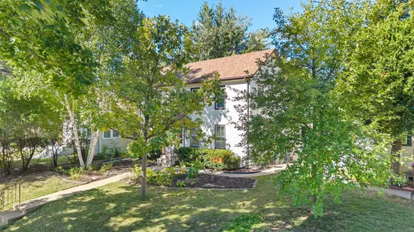 2005 19th AVE NE, Minneapolis, MN 55418