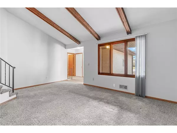 Oakdale, MN 55128-5932,1347 Hadley Ave N