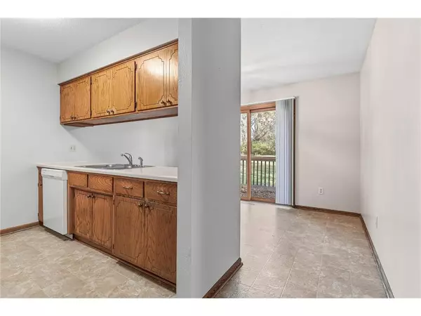 Oakdale, MN 55128-5932,1347 Hadley Ave N