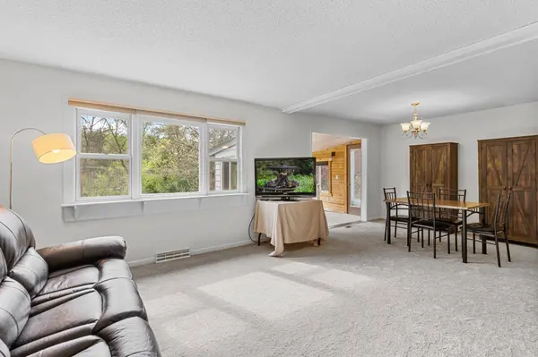440 Queenan AVE S, Lakeland, MN 55043