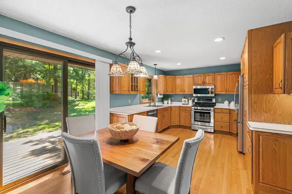 100 Puma LN, Mahtomedi, MN 55115