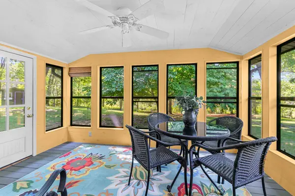 100 Puma LN, Mahtomedi, MN 55115