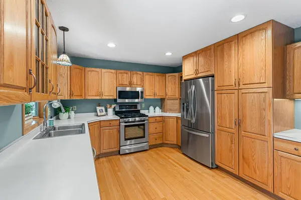 100 Puma LN, Mahtomedi, MN 55115