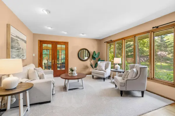 100 Puma LN, Mahtomedi, MN 55115