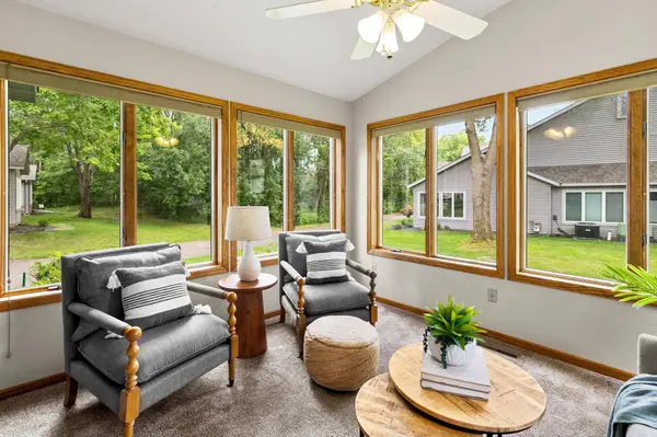 2556 Sumac RDG, White Bear Lake, MN 55110