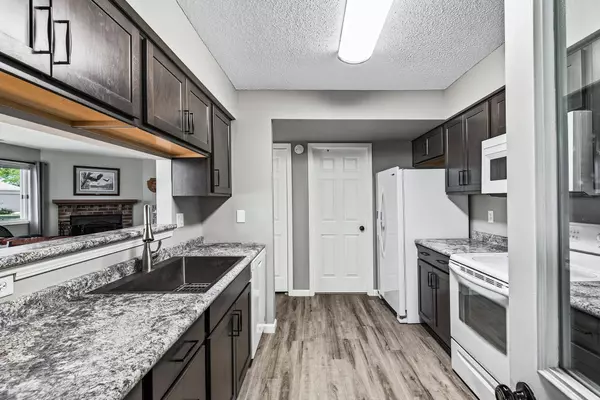 15880 Griffon PATH, Apple Valley, MN 55124