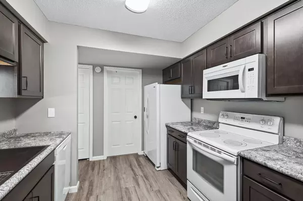 15880 Griffon PATH, Apple Valley, MN 55124