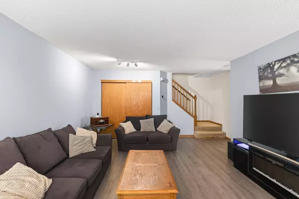 15749 Fjord AVE #141, Apple Valley, MN 55124