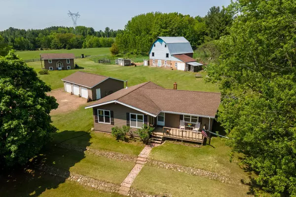 18400 Lundgren DR, Pine Lake Twp, MN 55735