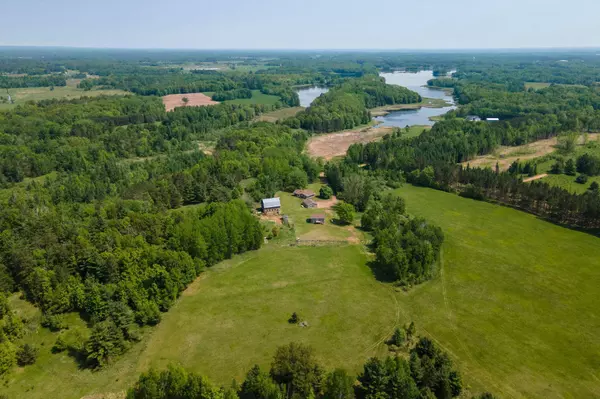 18400 Lundgren DR, Pine Lake Twp, MN 55735