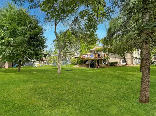 2835 Laurel ST S, Cambridge, MN 55008