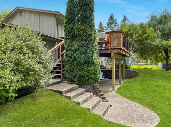 2835 Laurel ST S, Cambridge, MN 55008