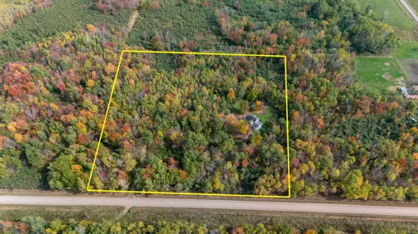 59412 Cloverdale RD, Partridge Twp, MN 55704