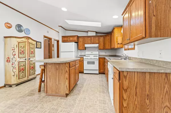 42774 Sand River RD, Hinckley, MN 55037