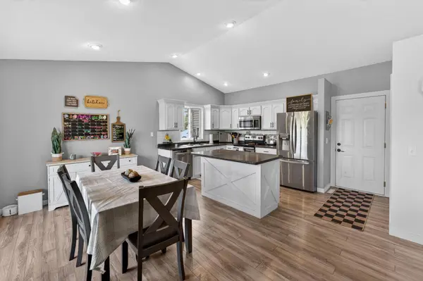 751 Morrison AVE S, Annandale, MN 55302