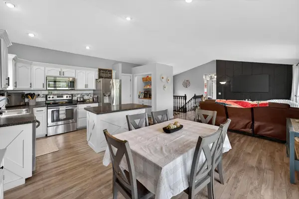 751 Morrison AVE S, Annandale, MN 55302