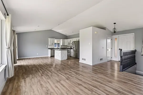 751 Morrison AVE S, Annandale, MN 55302