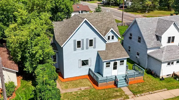 106 Lark ST